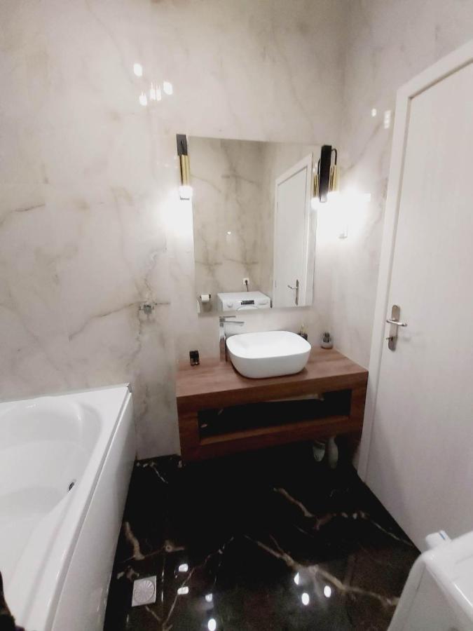 Sitia City Center Luxury Apartment Екстер'єр фото